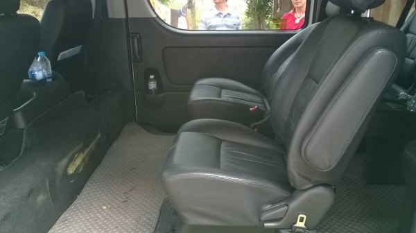 ขายรถตู้ TOYOTA Ventury ปี 2012/2555 ตัวทอป V ติดแก๊ส NGV (ยังไม่ลงเล่ม) วิ่งน้อยแค่ 55,000 กม มีเบาะนวดไฟฟ้า ประกันชั้นหนึ่ง ทะเบียนพร้อมโอนครับ