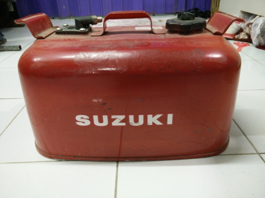 เครื่องเรือ suzuki9.9 2strokeยังไม่ใช้ในไทย