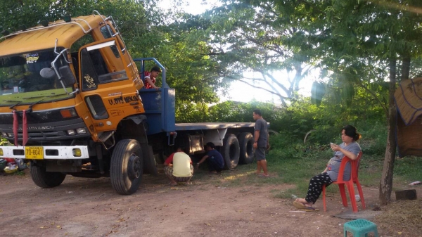 สิบล้อ นิสัน UD CD51P PD6_260 เพาเดียว แคชชีใหญ่เต็ม สภาพดีสวยพร้อมใช้ เอกสารพร้อมโอน ( ราคา 449,000บ)