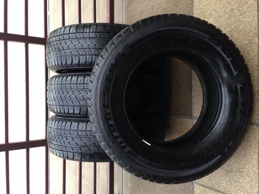 ยาง Bridgestone 265 65 17 ปลายปี12 ดอกเยอะ ราคาไม่แพง ยาง Bridgestone 265 65 17 ปลายปี12 ดอกเยอะ ราคาไม่แพง