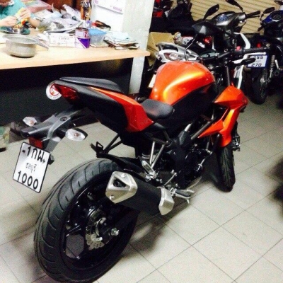 ขาย Kawasaki Z250SL ABS ขาย สีส้มรถ จด ม.ค ปี 58(รถ 6 เดือน ) สภาพสวย เดิม ๆ