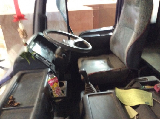 รถโม่ปูน  HINO 6 ล้อ เครื่อง JO8C 240 แรง