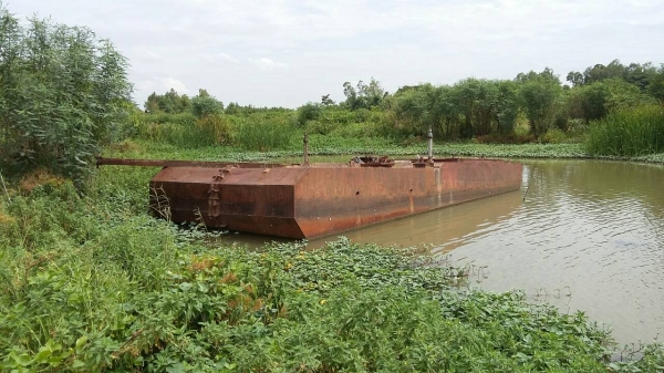 ขายรถแบคโฮบูมอาร์มยาวพร้อมโป๊ะ KOBELCO SK220-/// เอกสารอินวอย ราคา 1750000