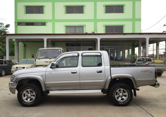 4x4 มือเดียวป้ายแดง สวยมากรถไม่เคยมีอุบัติเหตุ วิ่งน้อยเช็คศูนย์ตลอด เกียร์4wdน่าใช้มากๆ 4x4 มือเดียวป้ายแดง สวยมากรถไม่เคยมีอุบัติเหตุ วิ่งน้อยเช็คศูนย์ตลอด เกียร์4wdน่าใช้มากๆ