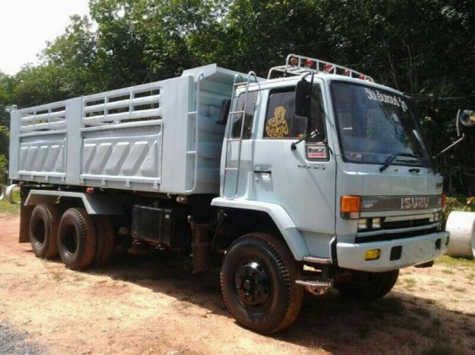 10 ล้อ 240 แรงนางฟ้าแท้ ISUZU FXZ23NFPF R-3600125 รถเก็บสี เก็บงานเรียบร้อยแล้ว รถห้างแท้ๆ