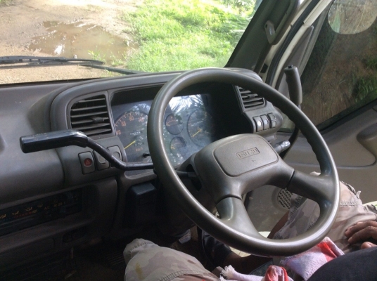 6ล้อISUZU ดั๊ม2เพลา (4WD) เครื่อง4HG1 พาว์เวอร์ ไฟฟ้า รถเดิมๆสภาพสวยจัด มีสโลพร้อมใช้งาน ขาย 600,000 บาท (ศุภากร 081-4252943)