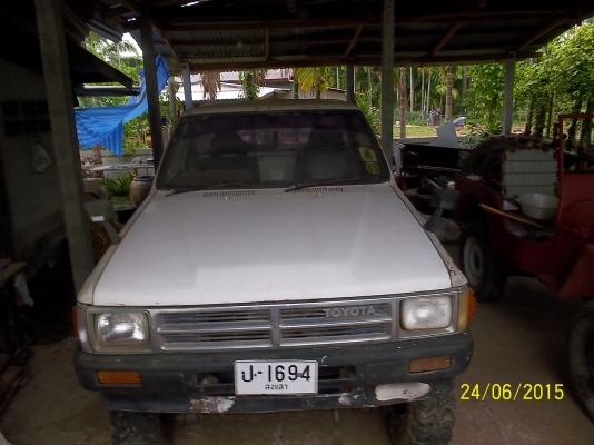 ขาย200000บาทโตโยต้า  NY 56  4x4 เครื่อง เบนซิล  ตามสภาพ เอกสารทะเบียนพร้อมโอน