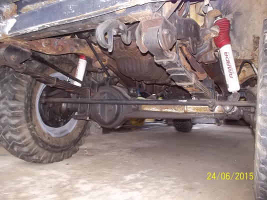 ขาย200000บาทโตโยต้า  NY 56  4x4 เครื่อง เบนซิล  ตามสภาพ เอกสารทะเบียนพร้อมโอน