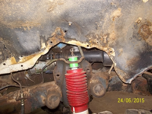 ขาย200000บาทโตโยต้า  NY 56  4x4 เครื่อง เบนซิล  ตามสภาพ เอกสารทะเบียนพร้อมโอน