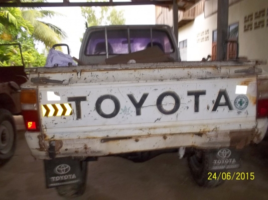 ขาย200000บาทโตโยต้า  NY 56  4x4 เครื่อง เบนซิล  ตามสภาพ เอกสารทะเบียนพร้อมโอน