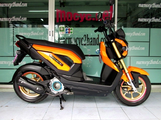 ZOOMER สีส้ม ล้อแมกซ์ทอง กำลังนิยม รถเดือน กุมภาพันธ์ ปี 57 ไมล์ 8 พันโล ฟรีโอน แถม 4 รายการ 35900