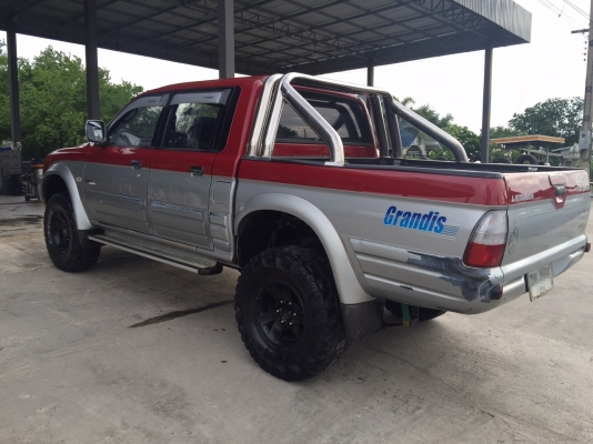 ขาย MITSUBISHI GRANDIS 4WD ปี2001 ขาย MITSUBISHI GRANDIS 4WD ปี2001