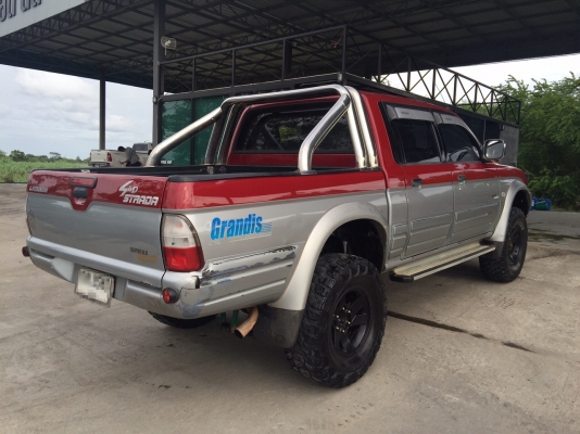 ขาย MITSUBISHI GRANDIS 4WD ปี2001 ขาย MITSUBISHI GRANDIS 4WD ปี2001