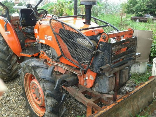 ราคา 380000 บาท ปี 2008 แทรคเตอร์  คูโบต้า