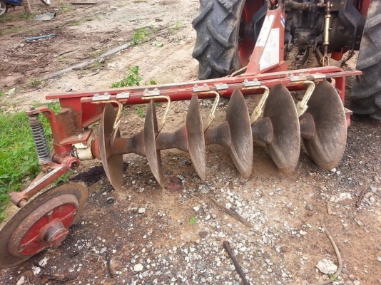 ขายรถไถ KUBOTA L4708 ใช้งานน้อย1572ชม. อุปกรณ์ดันหน้า-ผานหลัง สภาพสวยพร้อมใช้งาน เอกสารพร้อมโอน สนใจโทร 090-8588220คุณนะ 093-3258446คุณบิว ID:narong498 หรือเข้าดูสินค้าอื่นๆได้ที่ www.truck.in.th/498 หรือเพจFacebook ณรงค์ ซื้อขายรถมือสอง (เว็บไซต์ส่วนตัว)