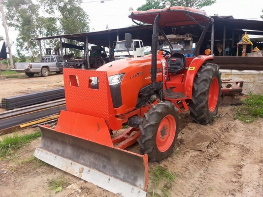 ขายรถไถ KUBOTA L4708 ใช้งานน้อย1572ชม. อุปกรณ์ดันหน้า-ผานหลัง สภาพสวยพร้อมใช้งาน เอกสารพร้อมโอน สนใจโทร 090-8588220คุณนะ 093-3258446คุณบิว ID:narong498 หรือเข้าดูสินค้าอื่นๆได้ที่ www.truck.in.th/498 หรือเพจFacebook ณรงค์ ซื้อขายรถมือสอง (เว็บไซต์ส่วนตัว)