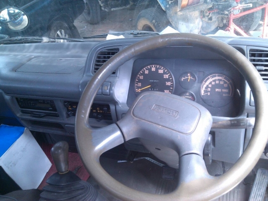 ลงราคาผิด( 285,000บ )ครับ สี่ล้อ อีซูชุ NHR110 ป้ายเล็ก กระจกไฟ้า แอร์ พา.เวอร์ สภาพดีพร้อมใช้งาน (ประกันชั้น1ทะเบียนพร้อมโอน) ราคา 325,000 บ