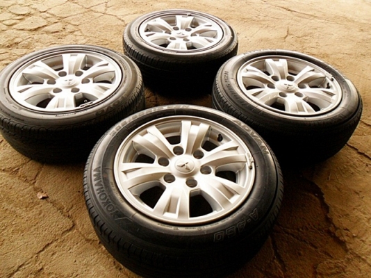 แม็กขอบ16-6รู139สวยใหม่กริ๊บ สภาพป้ายแดงทั้ง4วง พร้อมยาง(4ล้อ 5,900บ.)