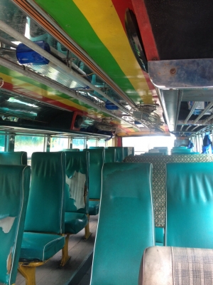 ขายรถบัส8เมตรHINO km350  เครื่อง6bb1 สภาพรถใช้งานได้เลย