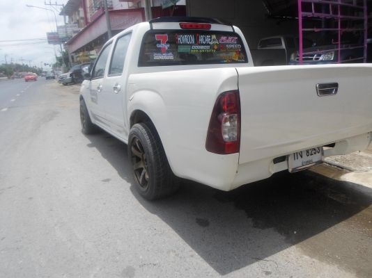 ขายรถแต่งวิ่งหลังถนน