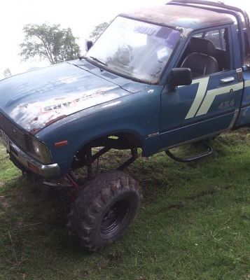 ขาย Toyota LN40 วางคานซาฟารี 4x4