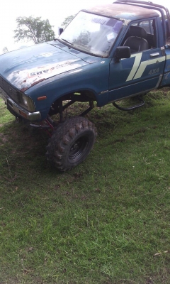 ขาย Toyota LN40 วางคานซาฟารี 4x4