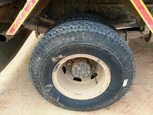 ขายดั้มMITSUBISHI 195แรง พ.เพาเวอร์ เบรกทิฟฟี่ ภายในสวย แอร์เย็น สภาพพร้อมใช้งาน เอกสารพร้อมโอน สนใจโทร 090-8588220คุณนะ 093-3258446คุณบิว ID:narong498 หรือเข้าดูสินค้าอื่นๆได้ที่ www.truck.in.th/498 หรือเพจFacebook ณรงค์ ซื้อขายรถมือสอง (เว็บไซต์ส่วนตัว)