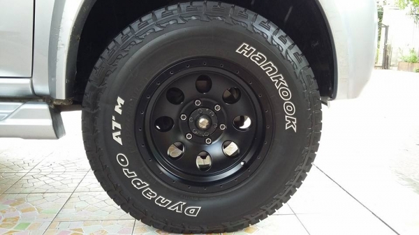 ขายครับเผื่อใครสนใจ lenso 16x9 พร้อมยาง 265/75/16 ปี 13 สวยๆ โหดๆ