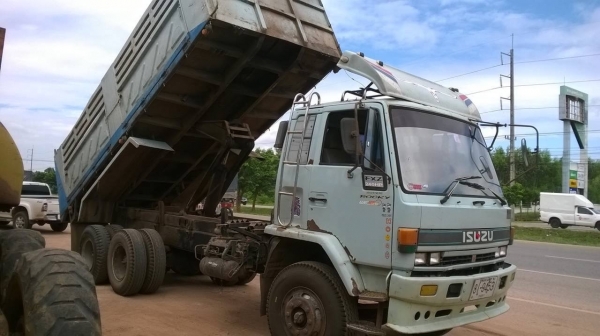 ขาย 10 ล้อดั้ม ISUZU ROCKY 240 นางฟ้า ดั้มสามมิตร คัสซีสวยตลอดเส้น เครื่อง 6SD1 240 แรงม้า เกียร์ Eston ระบบแอร์ครบ ทะเบียนพร้อมโอน ขาย 10 ล้อดั้ม ISUZU ROCKY 240 นางฟ้า ดั้มสามมิตร คัสซีสวยตลอดเส้น เครื่อง 6SD1 240 แรงม้า เกียร์ Eston ระบบแอร์ครบ ทะเบียนพร้อมโอน