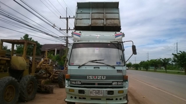 ขาย 10 ล้อดั้ม ISUZU ROCKY 240 นางฟ้า ดั้มสามมิตร คัสซีสวยตลอดเส้น เครื่อง 6SD1 240 แรงม้า เกียร์ Eston ระบบแอร์ครบ ทะเบียนพร้อมโอน ขาย 10 ล้อดั้ม ISUZU ROCKY 240 นางฟ้า ดั้มสามมิตร คัสซีสวยตลอดเส้น เครื่อง 6SD1 240 แรงม้า เกียร์ Eston ระบบแอร์ครบ ทะเบียนพร้อมโอน