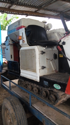 ขายรถเกี่ยว ยันม่า 10 แรง ครึ่ง พร้อมเทนเลอร์ สภาพดีพร้อมใช้งาน