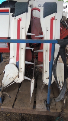 ขายรถเกี่ยว ยันม่า 10 แรง ครึ่ง พร้อมเทนเลอร์ สภาพดีพร้อมใช้งาน