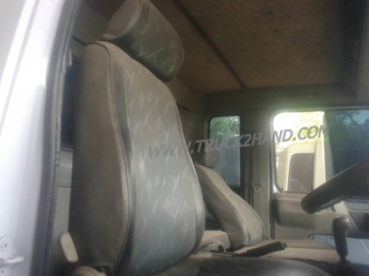 รถบรรทุก 10 ล้อดัมพ์ ยี่ห้อ HINO