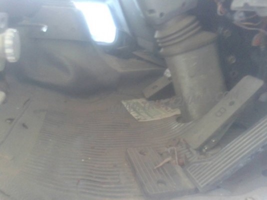 รถบรรทุก 10 ล้อดัมพ์ ยี่ห้อ HINO