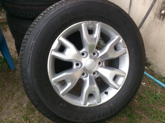 ขายเเม็กฟอร์ดถอดป้ายแดง ขอบ18 พร้อมยางบริดสโตน ยางสัปดาห์ที่36ปี14 ตุ่มสีอยู่ครบ วิ่งมาแค่30โล ใหม่มากๆ จำนวน 1 ชุด 29500 ขายเเม็กฟอร์ดถอดป้ายแดง ขอบ18 พร้อมยางบริดสโตน ยางสัปดาห์ที่36ปี14 ตุ่มสีอยู่ครบ วิ่งมาแค่30โล ใหม่มากๆ จำนวน 1 ชุด 29500