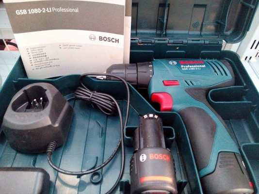 ขายสว่านไร้สาย BOSCH 10.8V ครับ