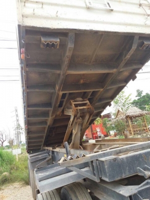 22 ล้อแม่-ลูก 360 แรงปี 2553 รถวิ่งทรายและหินเล็กเท่านั้น รถสวยเดิมๆ สีเดิมๆ