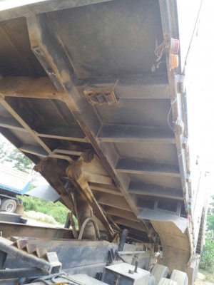 22 ล้อแม่-ลูก 360 แรงปี 2553 รถวิ่งทรายและหินเล็กเท่านั้น รถสวยเดิมๆ สีเดิมๆ