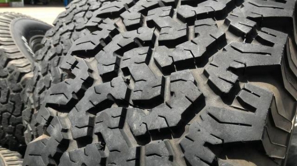 ขายยาง BF 265 x 70 R 16 พร้อมล้อ TE 37X ขายยาง BF 265 x 70 R 16 พร้อมล้อ TE 37X