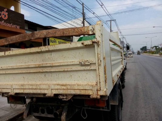 6 ล้อดั้ม 175 แรงปี 2554 ใช้น้อย 54250 กิโล รถร้ายวัสดุ รถสวย ห้างแท้เดิมๆ