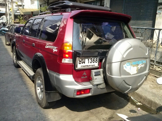 ขายรถครอบครัว 7 ที่นั้ง เกียร์ออโต้ รถบ้าน ใช้เอง