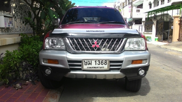 ขายรถครอบครัว 7 ที่นั้ง เกียร์ออโต้ รถบ้าน ใช้เอง ขายรถครอบครัว 7 ที่นั้ง เกียร์ออโต้ รถบ้าน ใช้เอง