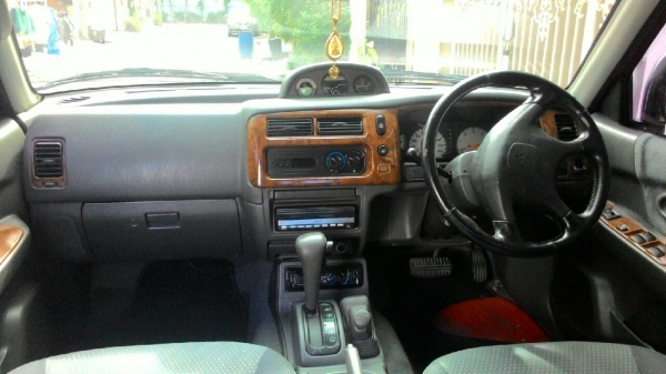 ขายรถครอบครัว 7 ที่นั้ง เกียร์ออโต้ รถบ้าน ใช้เอง ขายรถครอบครัว 7 ที่นั้ง เกียร์ออโต้ รถบ้าน ใช้เอง