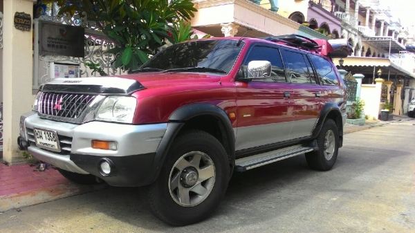 ขายรถครอบครัว 7 ที่นั้ง เกียร์ออโต้ รถบ้าน ใช้เอง ขายรถครอบครัว 7 ที่นั้ง เกียร์ออโต้ รถบ้าน ใช้เอง