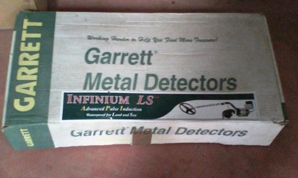 เครื่องตรวจโลหะใต้ดิน