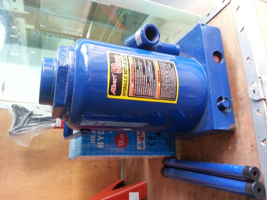 แม่แรงกระปุก  50 ตัน