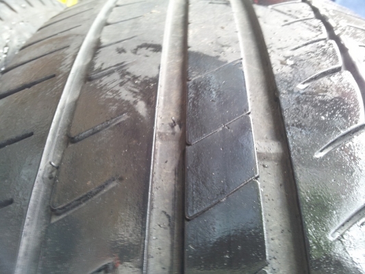 ขายยาง 235/55/17 ปี 4912 Michelin ยางนิ่มๆ สวยๆ ไม่มีปะ ขายยาง 235/55/17 ปี 4912 Michelin ยางนิ่มๆ สวยๆ ไม่มีปะ