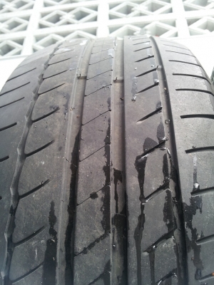 ขายยาง 235/55/17 ปี 4912 Michelin ยางนิ่มๆ สวยๆ ไม่มีปะ ขายยาง 235/55/17 ปี 4912 Michelin ยางนิ่มๆ สวยๆ ไม่มีปะ