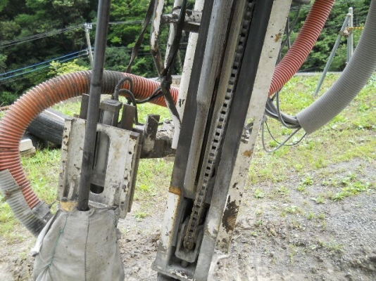 รับorder รถเจาะหิน KOMATSU  BP500