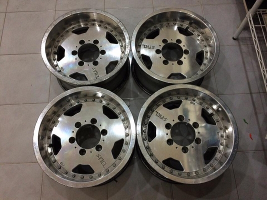 ขายล้อ SPIEL 2 ชิ้นแท้ 15x8" ET-1 6 รูกระบะ ประมูลจากญี่ปุ่น